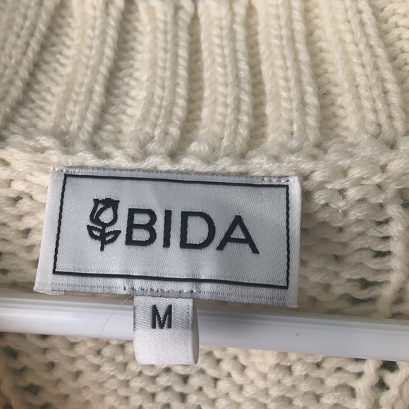 Sweater vest - Picture 2 of 8